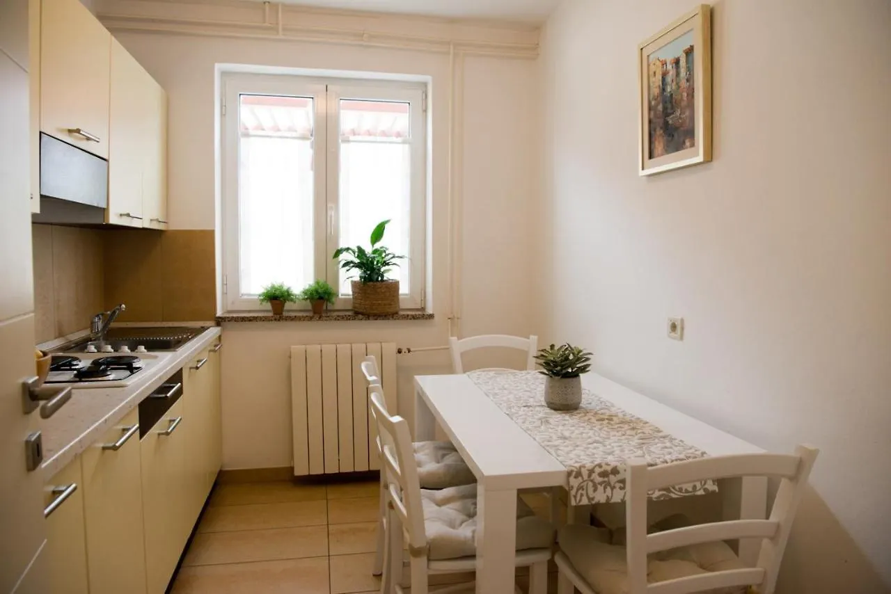בית הארחה פורץ Apartments Sandra
