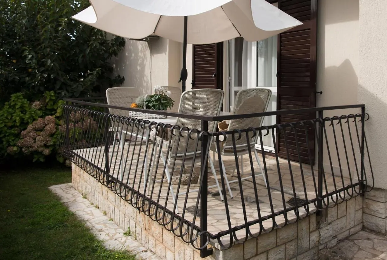 פורץ Apartments Sandra קרואטיה