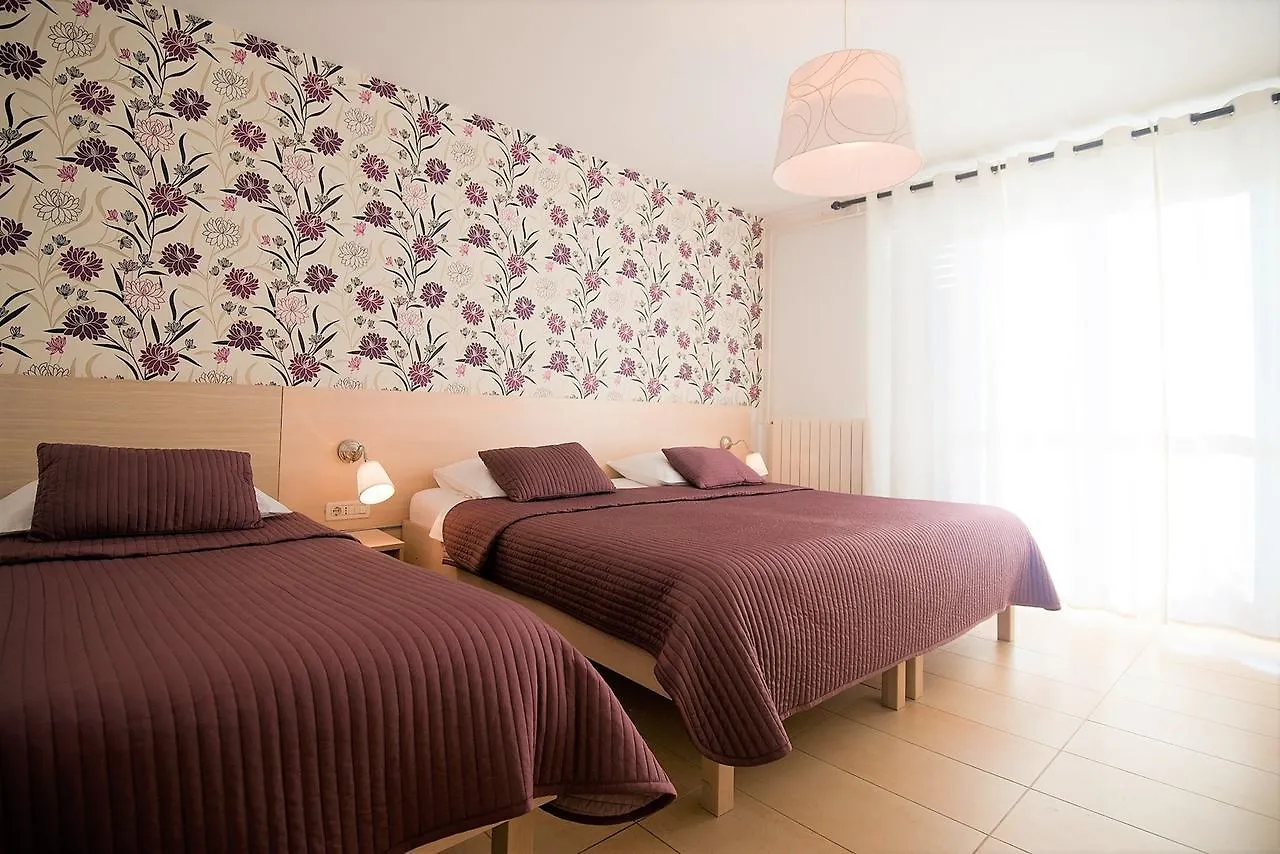 פורץ Apartments Sandra