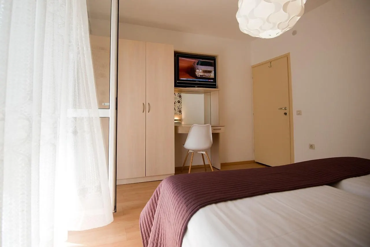 פורץ Apartments Sandra