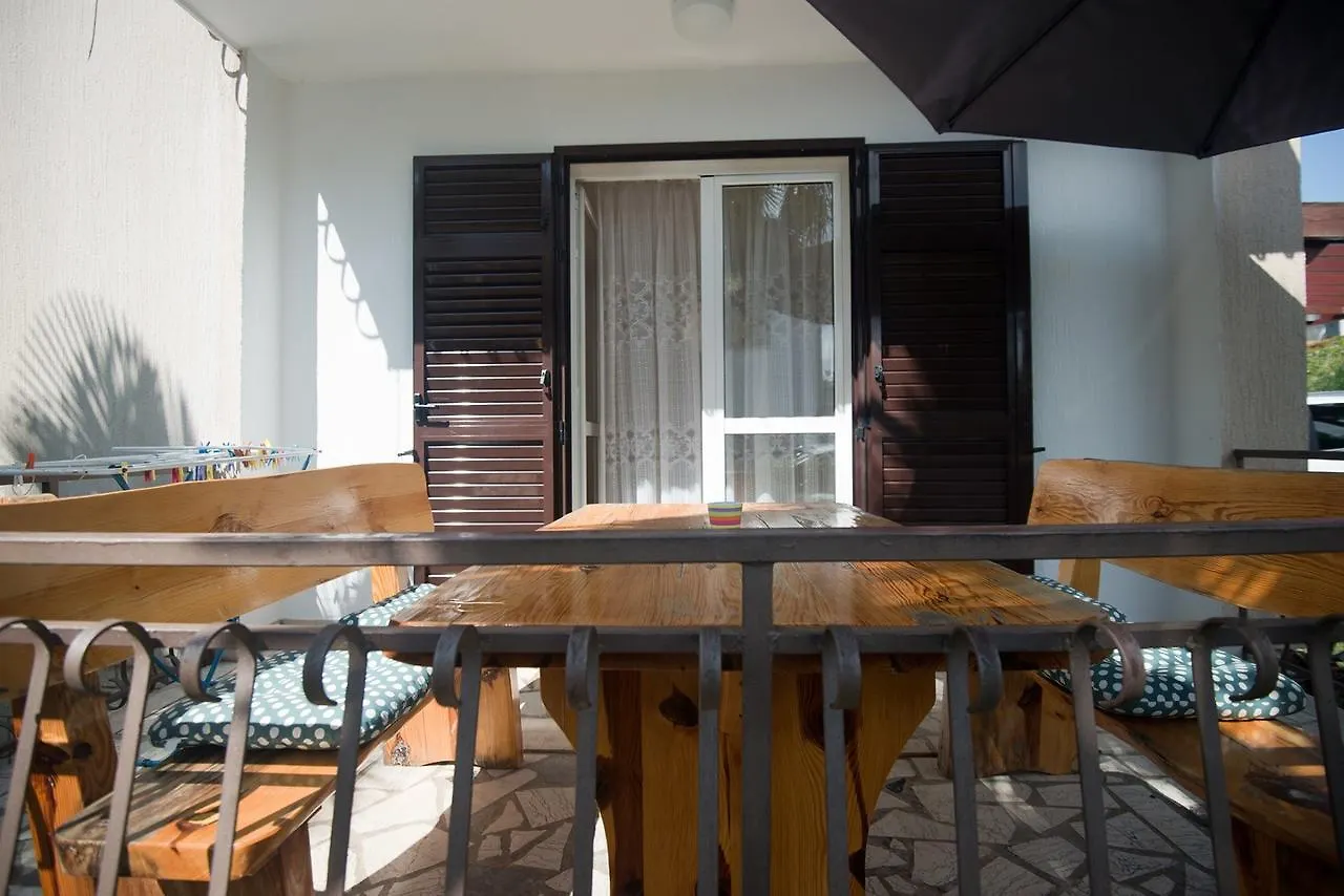 게스트하우스 Apartments Sandra 포레치